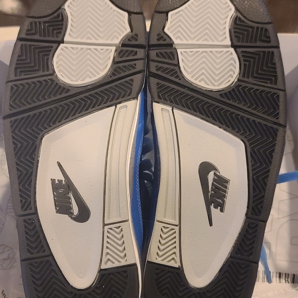 Nike Air Flight Classic Size 8 - image 6